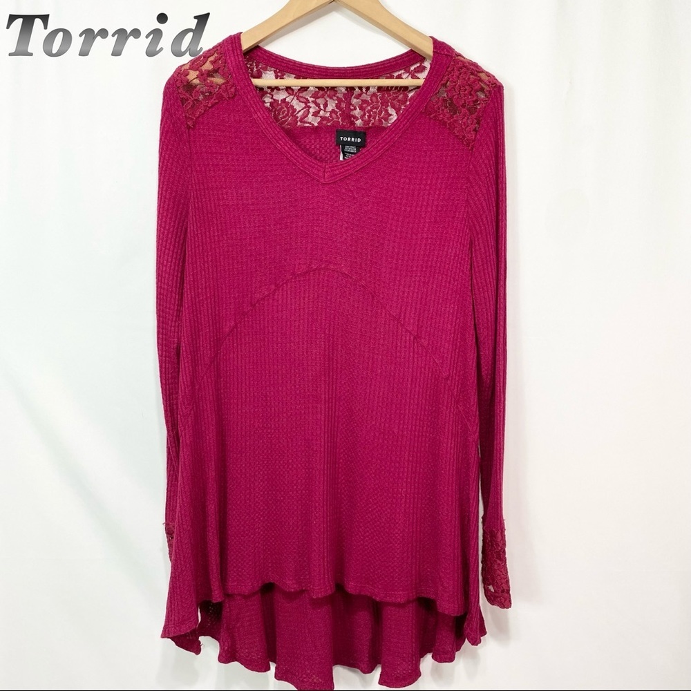 Torrid-Maroon V neck Thermal w Lace Shoulders sz 0